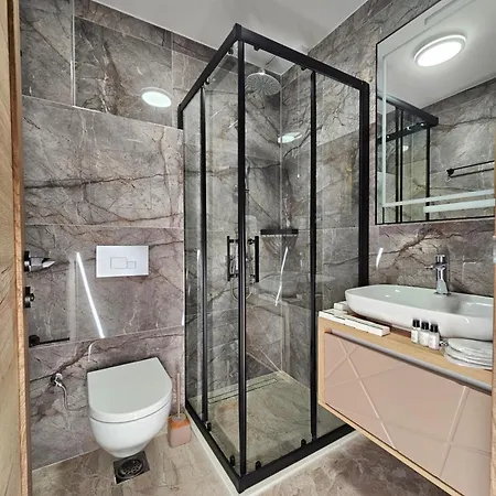 Hotel Aqua Raj Nd 4*